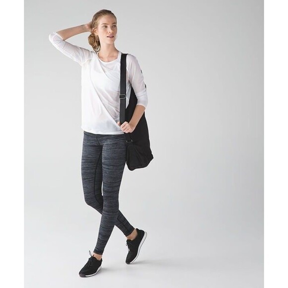 Lululemon Wunder Under Pant III size 6 - Picture 5 of 8